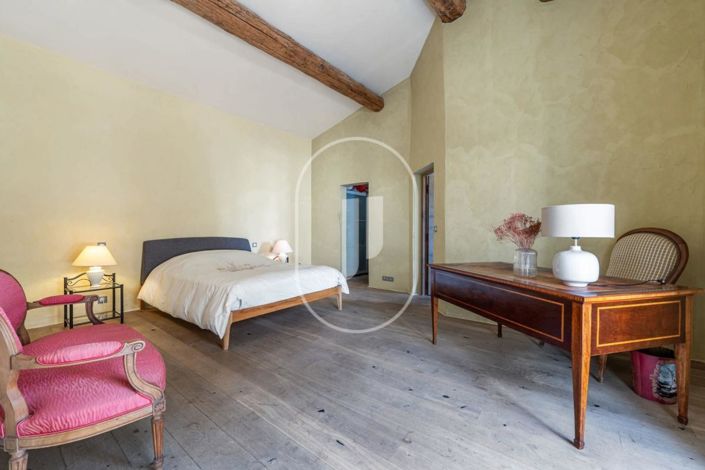 Image No.8-4 Bed House for sale