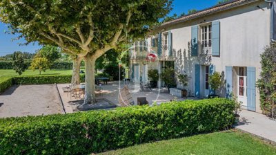 6 Bed House for sale