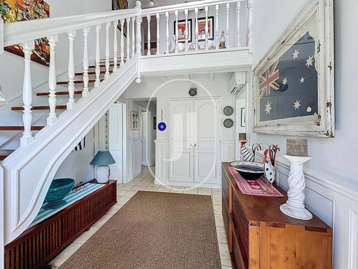 Image No.4-4 Bed House for sale