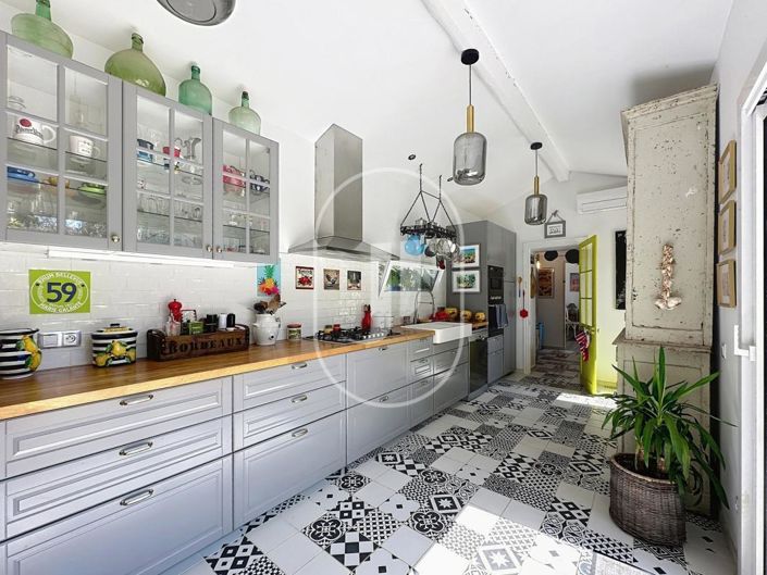 Image No.9-4 Bed House for sale