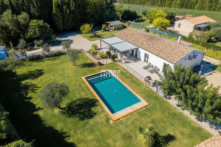 Image No.2-4 Bed House for sale