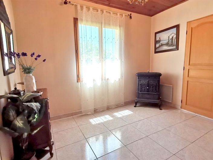 Image No.11-5 Bed House for sale