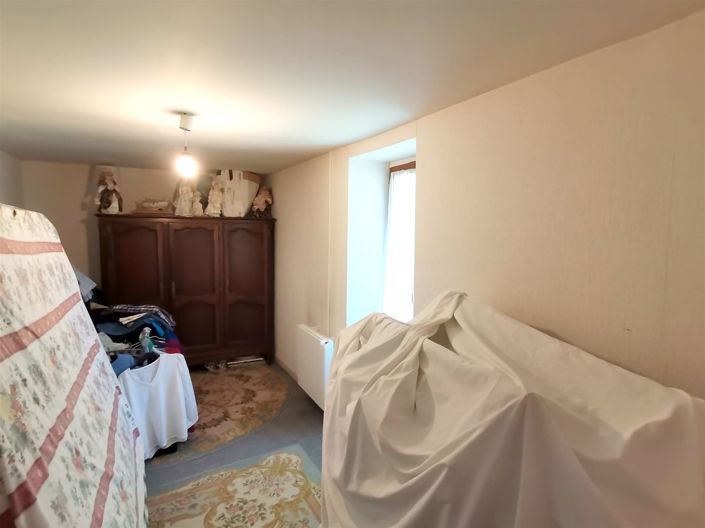 Image No.25-5 Bed House for sale