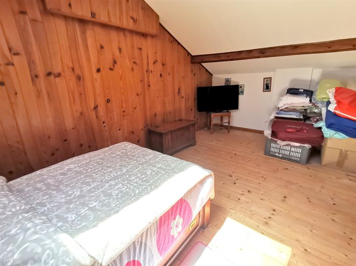 Image No.39-5 Bed House for sale