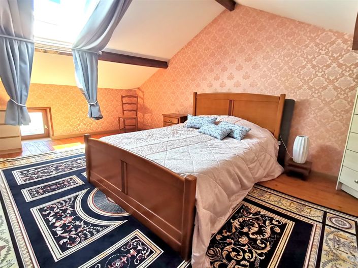 Image No.43-5 Bed House for sale