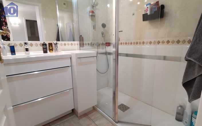 Image No.9-2 Bed Apartment for sale