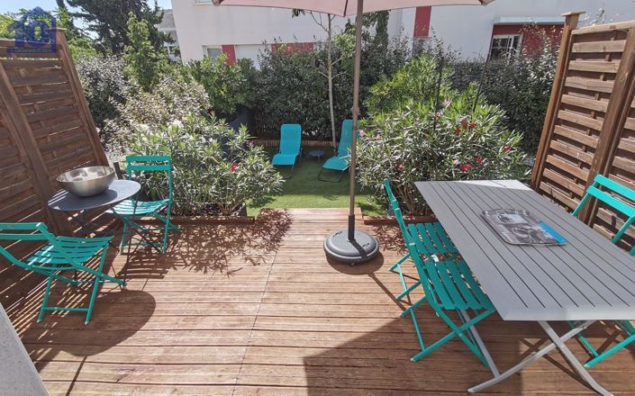 Image No.1-2 Bed House for sale