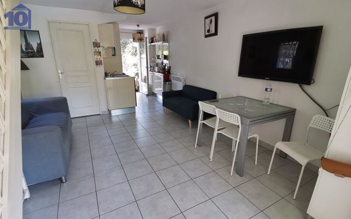 Image No.2-2 Bed House for sale