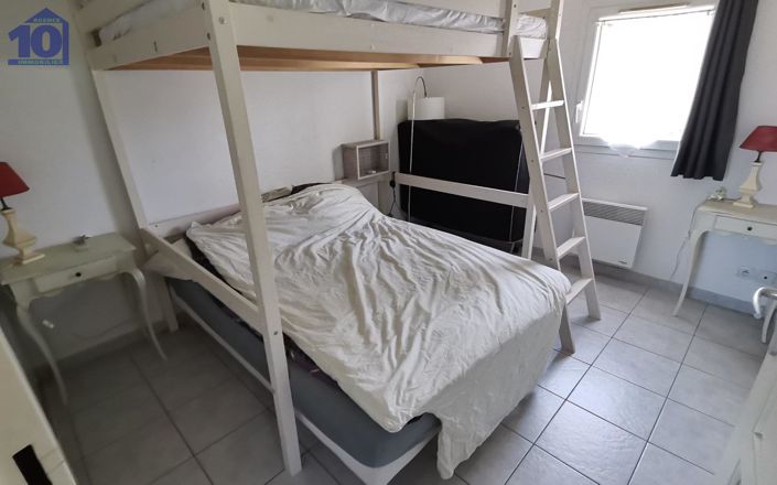 Image No.8-2 Bed House for sale