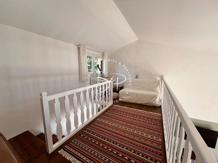 Image No.14-4 Bed House for sale