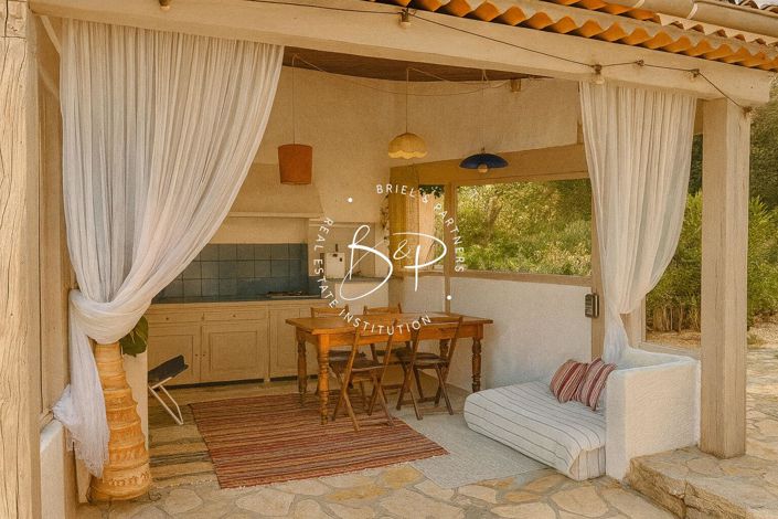 Image No.5-4 Bed House for sale