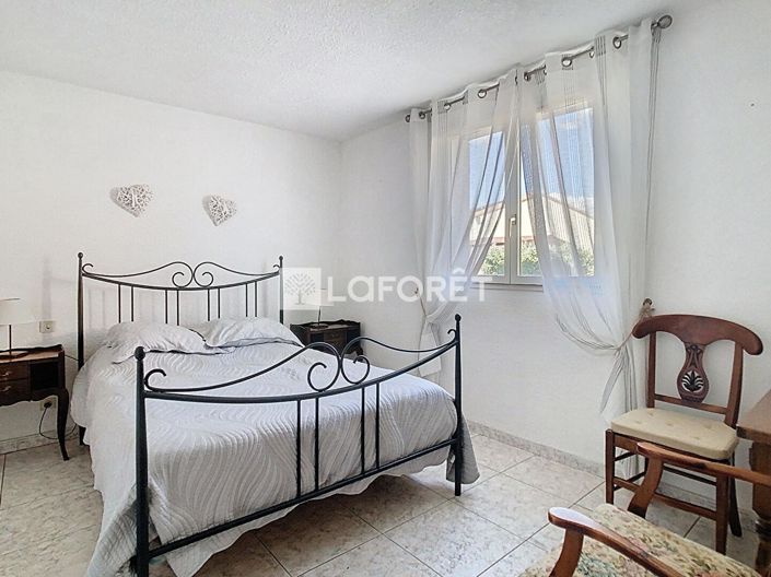 Image No.8-3 Bed House for sale