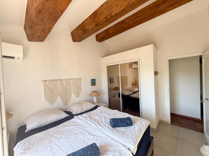 Image No.15-4 Bed House for sale