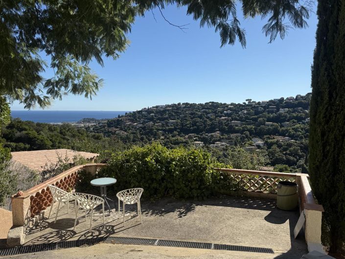 Image No.19-4 Bed House for sale