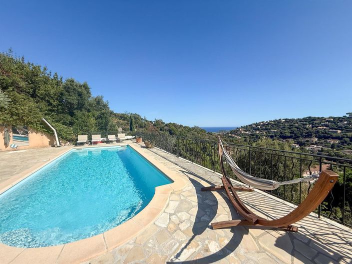 Image No.5-4 Bed House for sale