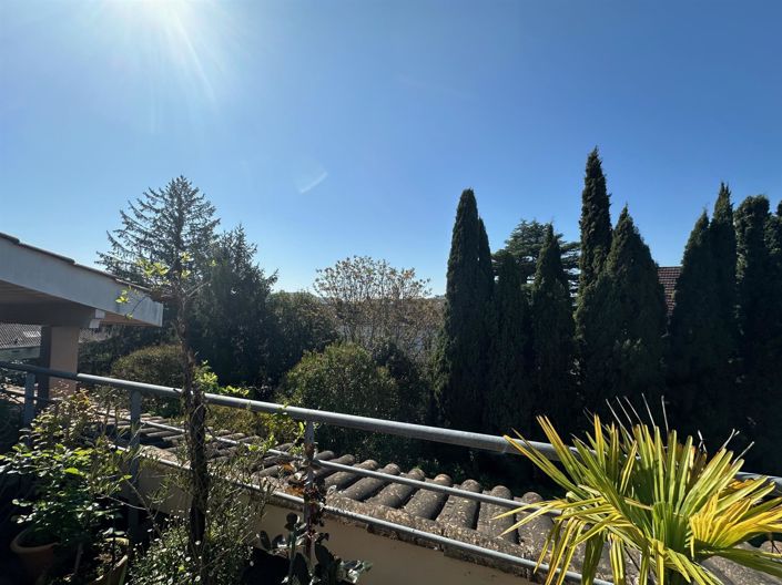 Image No.15-3 Bed Apartment for sale