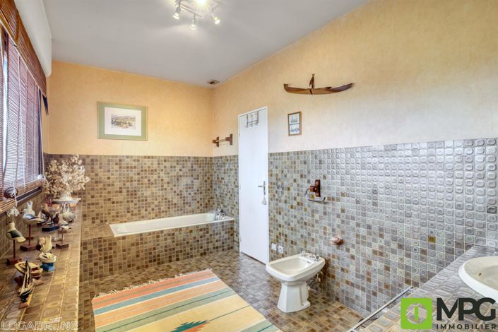 Image No.6-3 Bed Apartment for sale