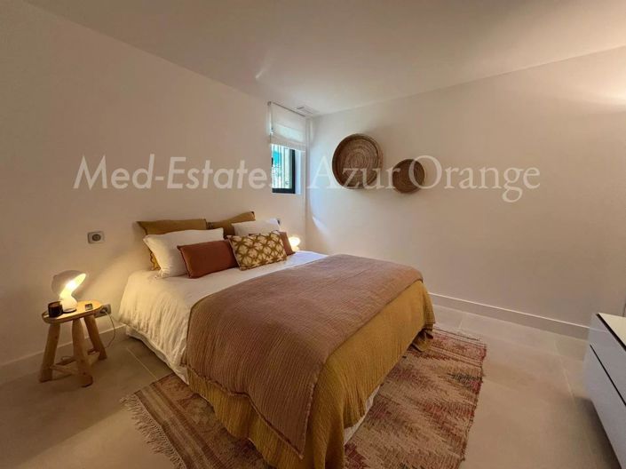 Image No.14-3 Bed House for sale