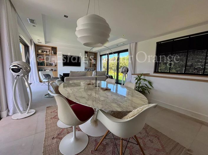 Image No.6-3 Bed House for sale