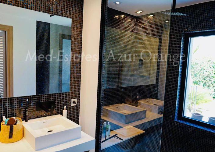 Image No.9-3 Bed House for sale