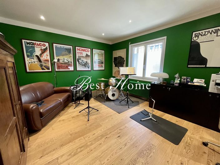 Image No.13-6 Bed House for sale