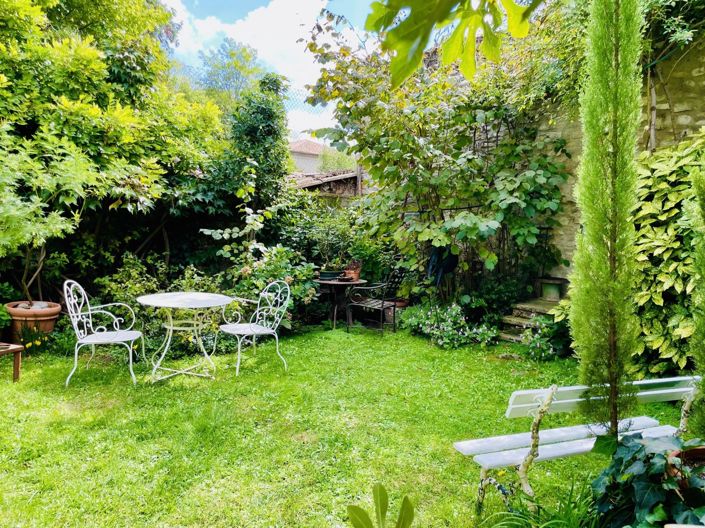 Image No.3-5 Bed House for sale