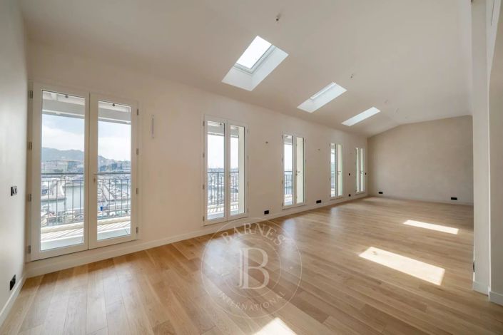 Image No.2-3 Bed Apartment for sale