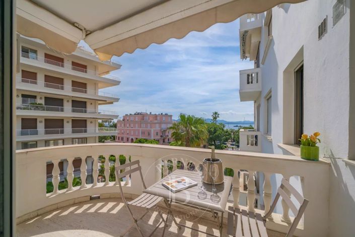 Image No.3-Appartement de 1 chambre à vendre à Cannes