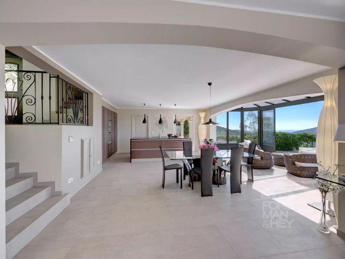 Image No.5-Maison de 4 chambres à vendre à Peymeinade