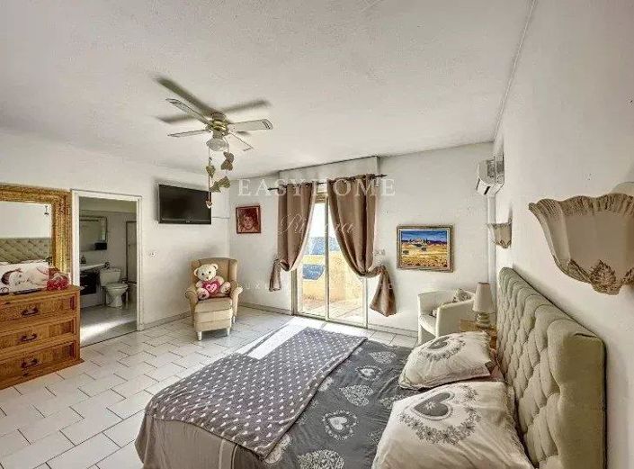 Image No.11-Maison de 5 chambres à vendre à Golfe Juan