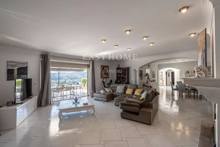 Image No.4-Maison de 5 chambres à vendre à Golfe Juan