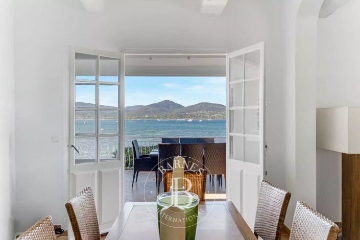 Image No.7-5 Bed House for sale