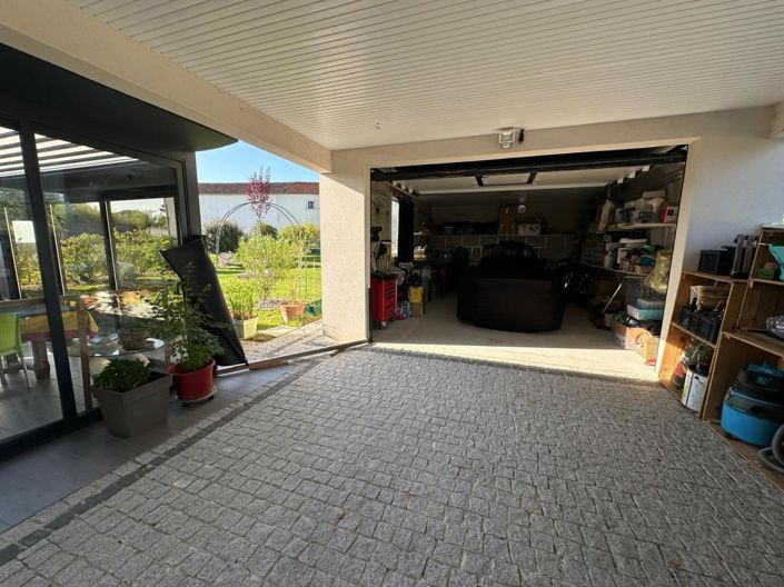 Image No.13-3 Bed House for sale