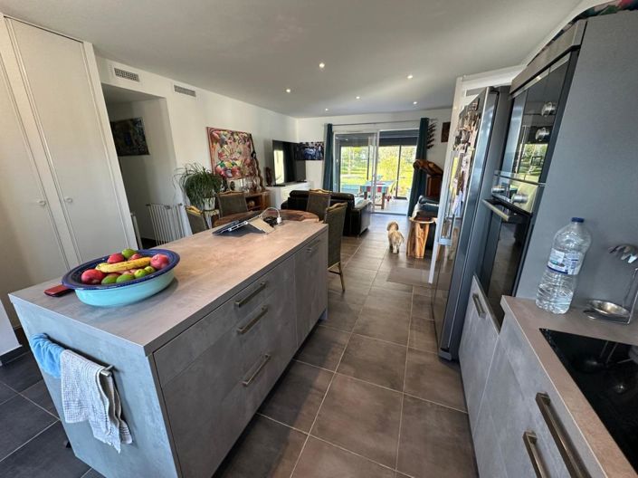 Image No.7-3 Bed House for sale