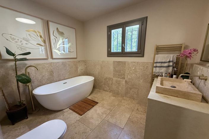 Image No.7-4 Bed House for sale