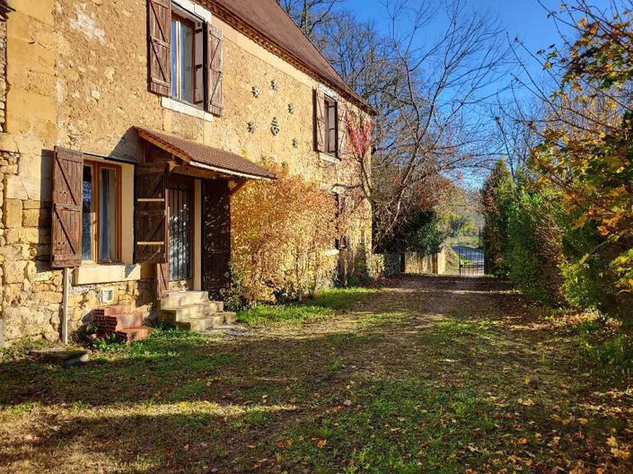 Image No.1-6 Bed House for sale