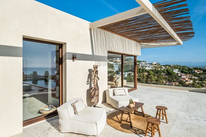 Image No.2-5 Bed House for sale