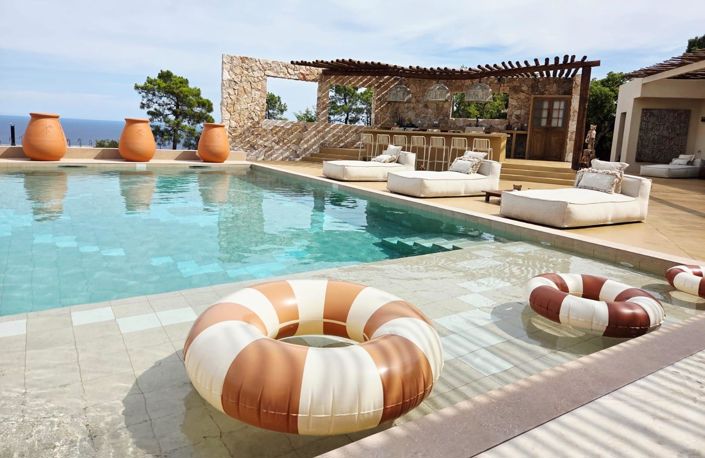 Image No.5-5 Bed House for sale