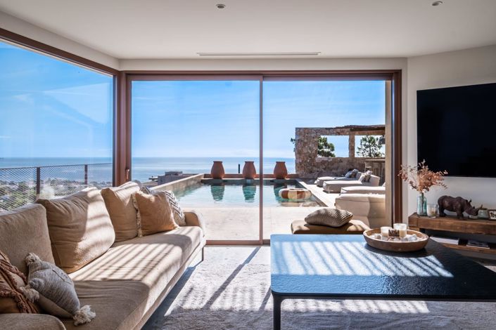 Image No.6-5 Bed House for sale