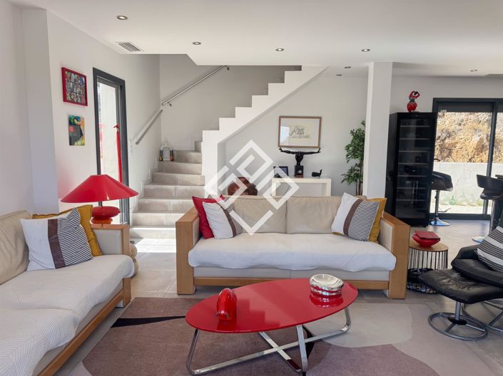 Image No.2-Maison de 4 chambres à vendre à Montredon-des-Corbières