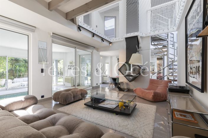 Image No.2-3 Bed House for sale