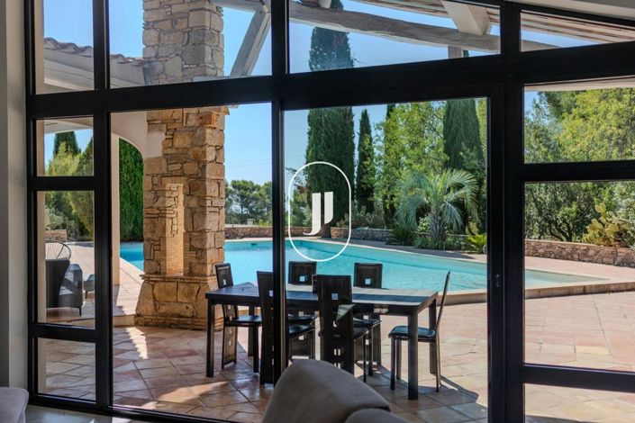 Image No.4-6 Bed House for sale