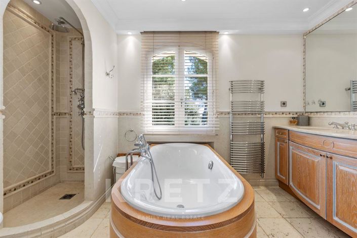 Image No.11-Maison de 6 chambres à vendre à Biot