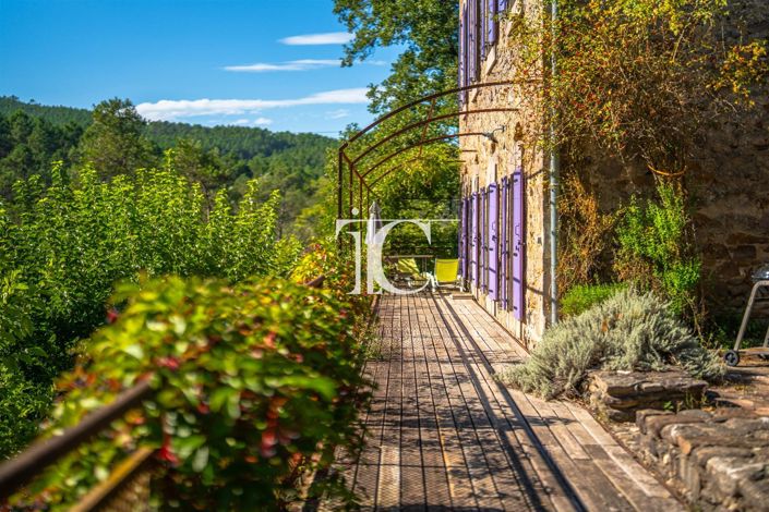 Image No.18-12 Bed House for sale