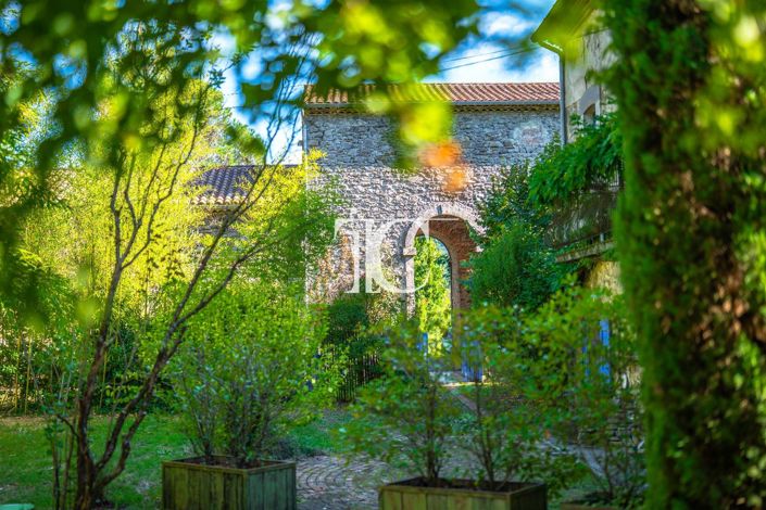 Image No.30-12 Bed House for sale