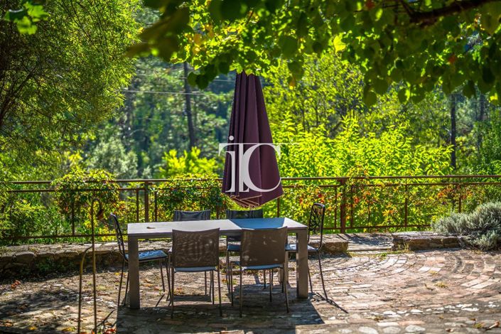 Image No.4-Maison de 12 chambres à vendre à Banne