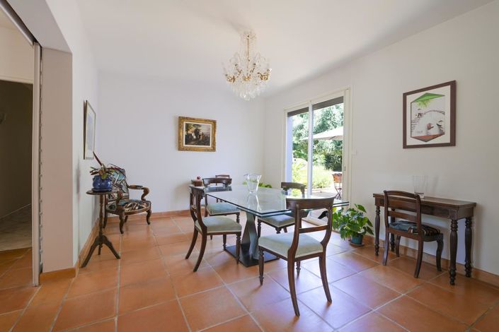 Image No.17-4 Bed House for sale