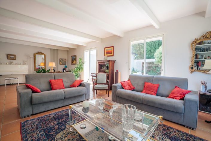 Image No.27-4 Bed House for sale