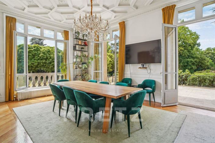 Image No.6-Propriété de 10 chambres à vendre à Le Vésinet