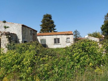 1 - Saint-Pierre-d'Oléron, House